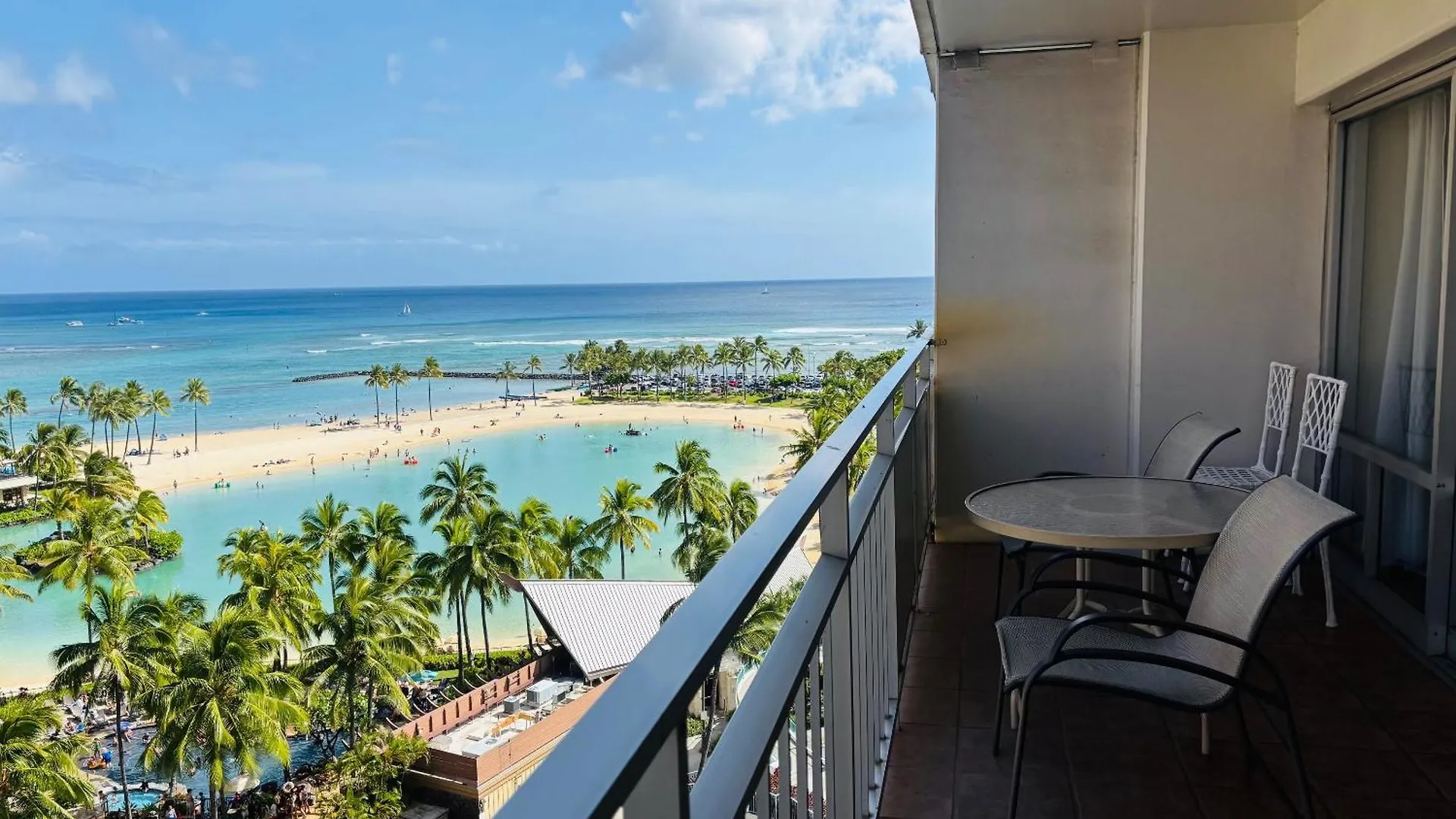 Ilikai Apt 1042 - Spacious Studio With Ocean-Lagoon Views Honolulu